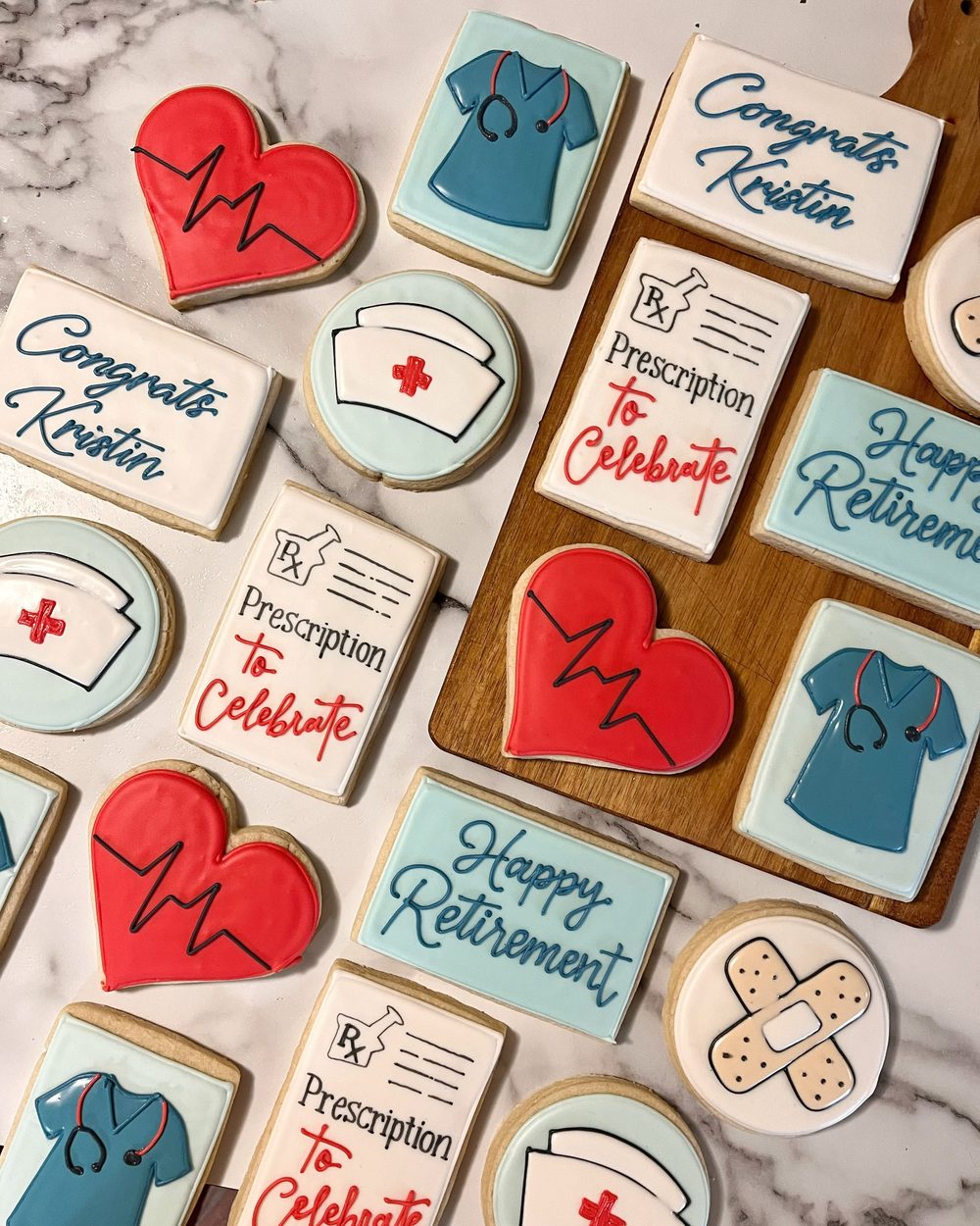Nurse retirement cookies with scrubs, hearts and happy retirement plaques
